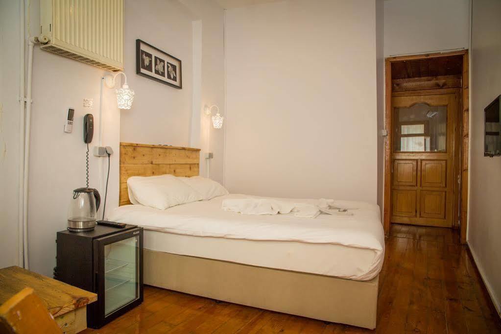 Ortakoey Tiny One Hotel Istambul Exterior foto